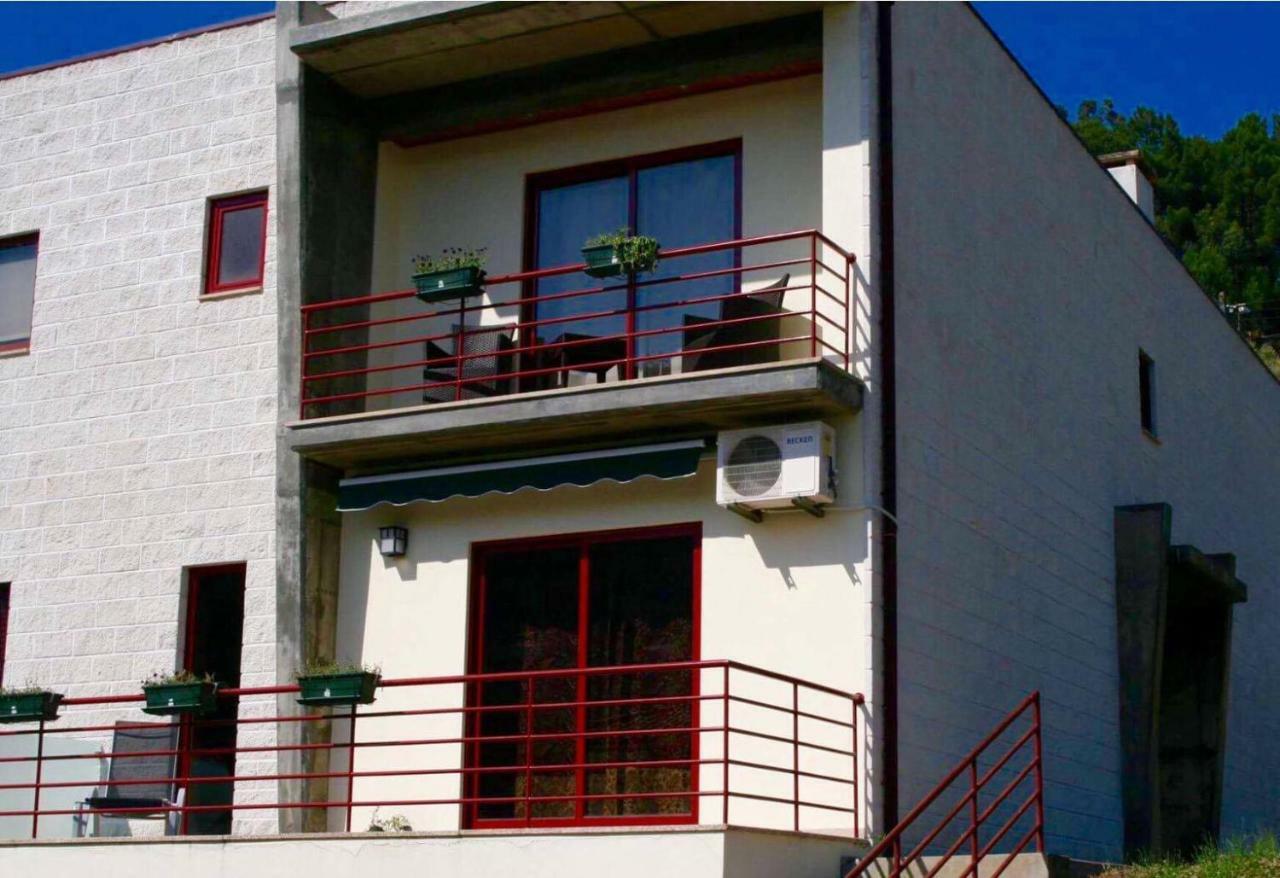 منزل الضيف Mesão Frio  في Casa No Douro المظهر الخارجي الصورة