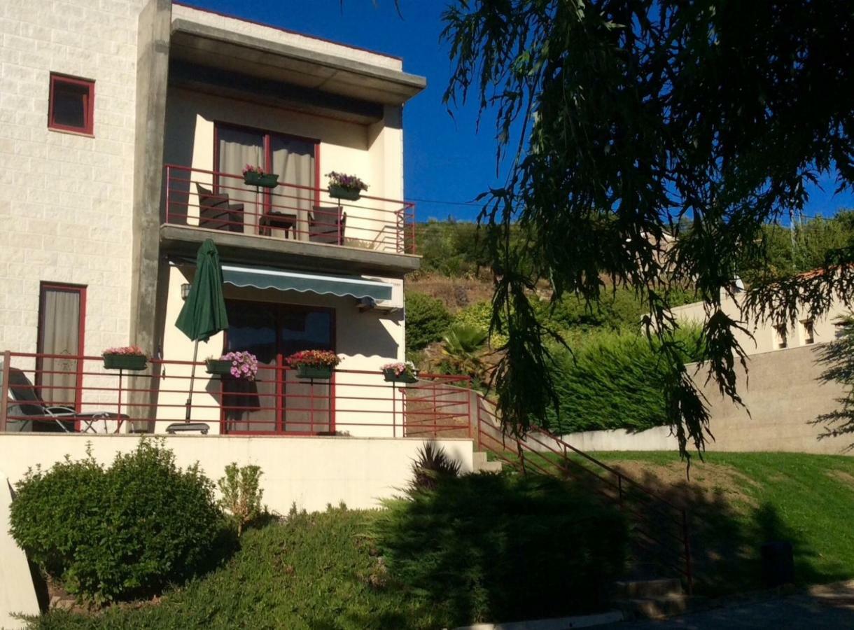 منزل الضيف Mesão Frio  في Casa No Douro المظهر الخارجي الصورة